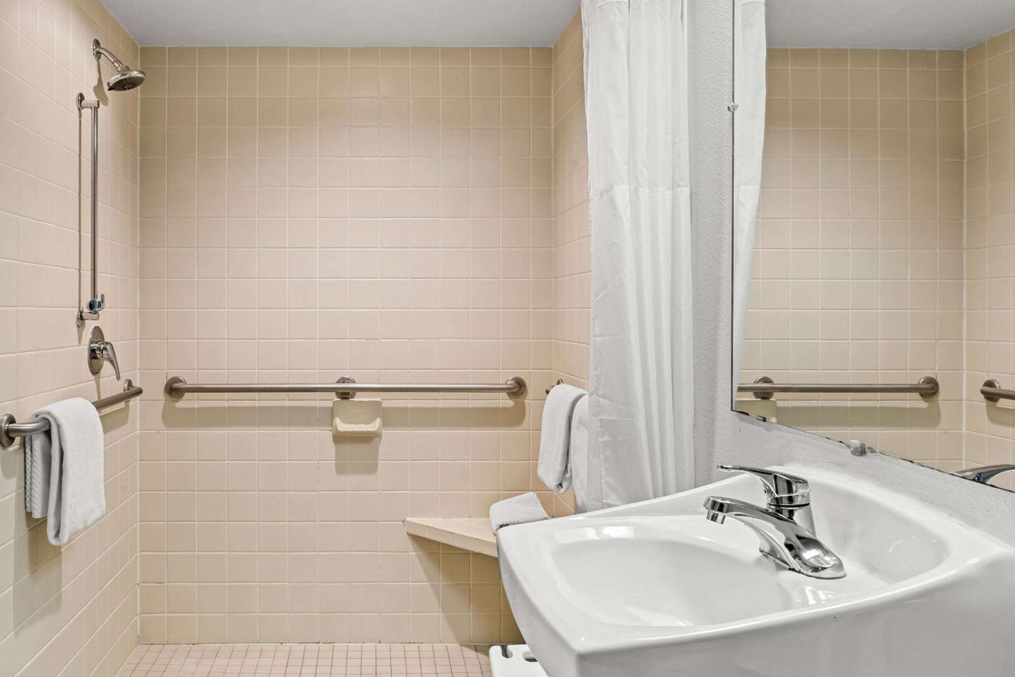 Rodeway Inn Billings Logan Intl Airport Near St Vincent Hospital Dış mekan fotoğraf